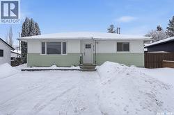 513 W AVENUE N  Saskatoon, SK S7L 3H2