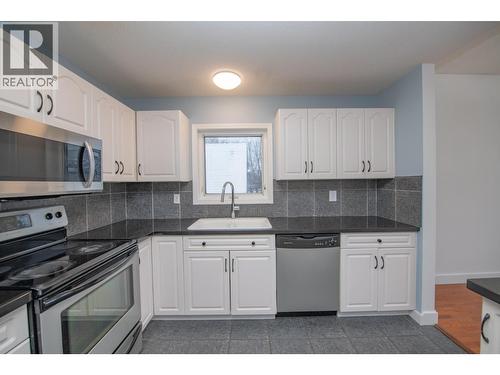 3414A 28Th Avenue Unit# 2, Vernon, BC - Indoor Photo Showing Kitchen With Stainless Steel Kitchen