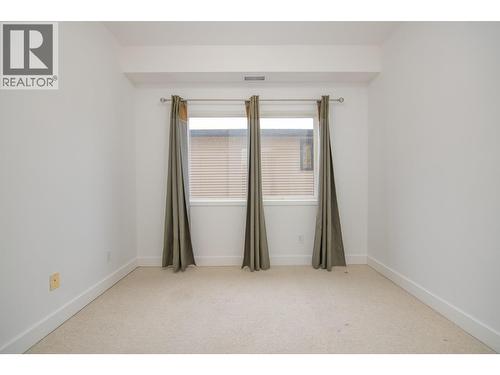 3414A 28Th Avenue Unit# 2, Vernon, BC - Indoor Photo Showing Other Room