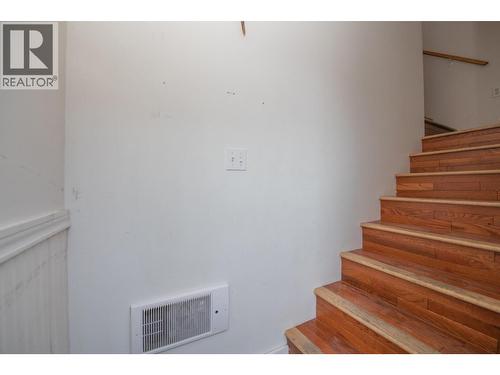 3414A 28Th Avenue Unit# 2, Vernon, BC - Indoor Photo Showing Other Room