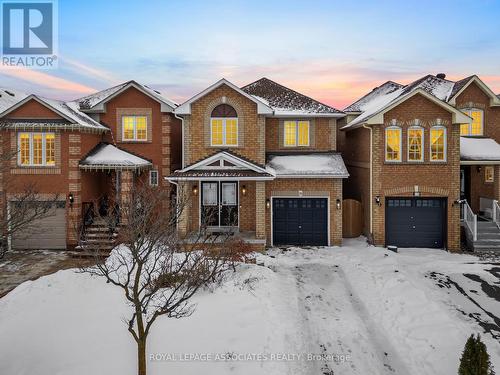 14 CLANDFIELD STREET  Markham, ON L3S 4G7