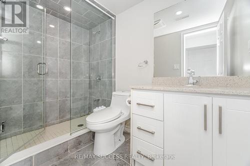 3056 Doyle Street, Mississauga, ON - Indoor Photo Showing Bathroom