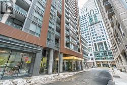 405 - 8 MERCER STREET  Toronto, ON M5V 0C4