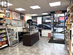 3216 W BROADWAY  Vancouver, BC V6K 2H4