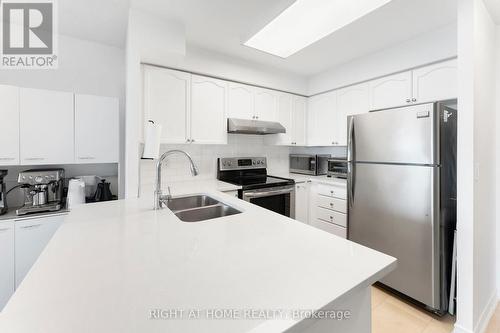 1611 - 2545 Erin Centre Boulevard, Mississauga (Central Erin Mills), ON - Indoor Photo Showing Kitchen With Stainless Steel Kitchen With Double Sink