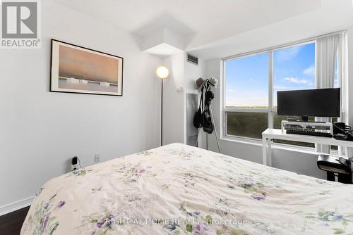 1611 - 2545 Erin Centre Boulevard, Mississauga (Central Erin Mills), ON - Indoor Photo Showing Bedroom