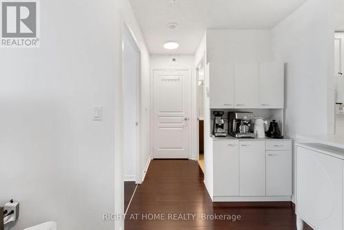 1611 - 2545 Erin Centre Boulevard, Mississauga (Central Erin Mills), ON - Indoor