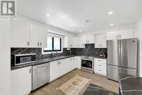 19 Glenabbey Drive, Clarington, ON - Indoor Photo Showing Kitchen