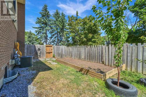 19 Glenabbey Drive, Clarington, ON - Outdoor