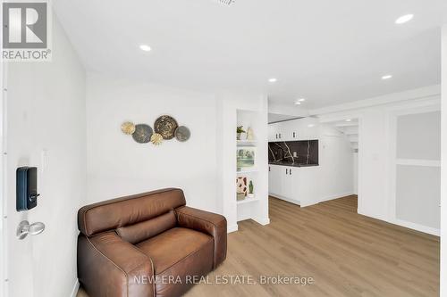 19 Glenabbey Drive, Clarington, ON - Indoor