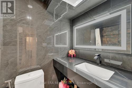 19 Glenabbey Drive, Clarington, ON - Indoor Photo Showing Bathroom