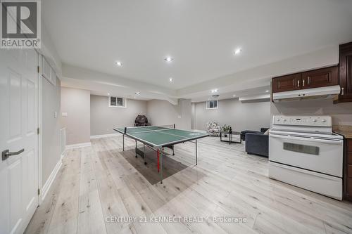 656 Kaiser Drive, Mississauga, ON - Indoor Photo Showing Other Room