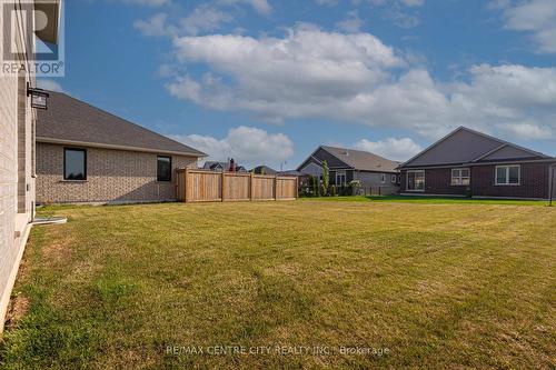 93 Benjamin Parkway, St. Thomas, ON - Outdoor