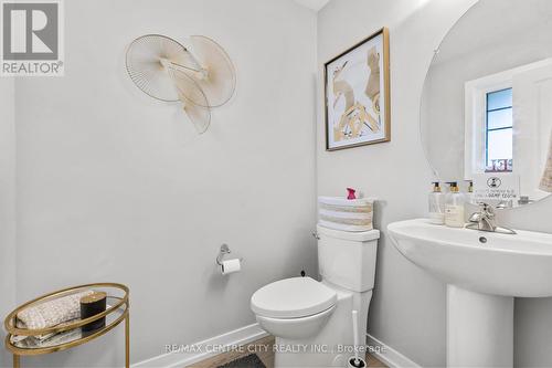 93 Benjamin Parkway, St. Thomas, ON - Indoor Photo Showing Bathroom