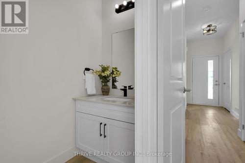 66 - 1595 Capri Crescent, London North (North S), ON - Indoor Photo Showing Other Room