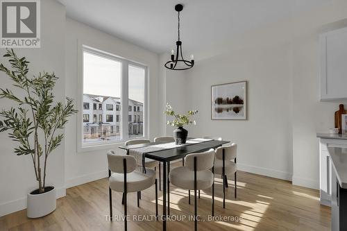 66 - 1595 Capri Crescent, London North (North S), ON - Indoor Photo Showing Dining Room