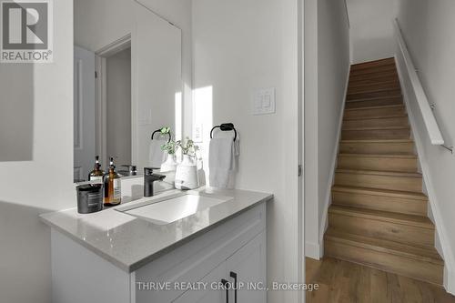 66 - 1595 Capri Crescent, London North (North S), ON - Indoor Photo Showing Other Room