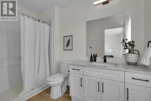 66 - 1595 Capri Crescent, London North (North S), ON - Indoor Photo Showing Bathroom