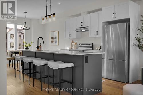 66 - 1595 Capri Crescent, London North (North S), ON - Indoor Photo Showing Kitchen With Upgraded Kitchen