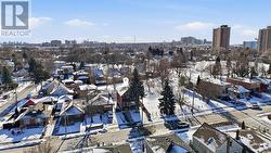 117 HARDING AVENUE  Toronto, ON M6M 3A4