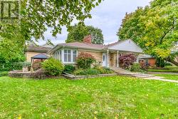 2181 COURTLAND DRIVE  Burlington, ON L7R 1S2