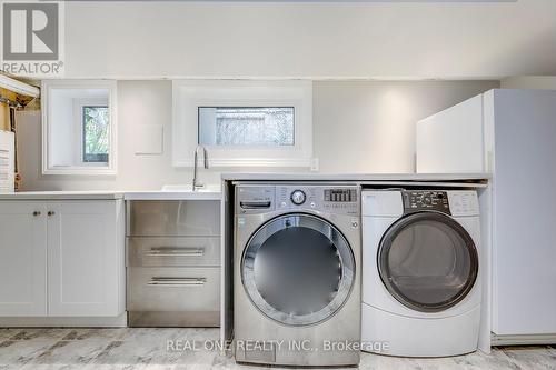 2181 Courtland Drive, Burlington, ON - Indoor Photo Showing Laundry Room