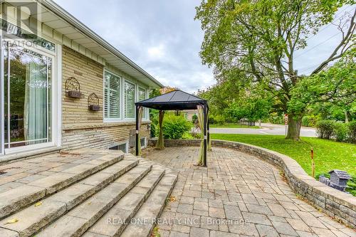 2181 Courtland Drive, Burlington, ON - Outdoor With Deck Patio Veranda