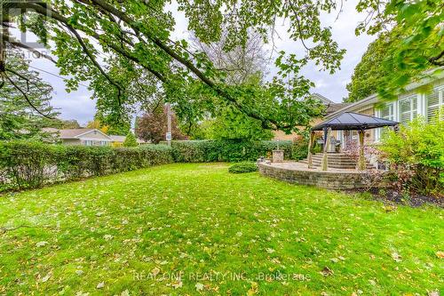 2181 Courtland Drive, Burlington, ON - Outdoor