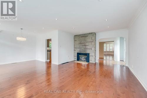 2181 Courtland Drive, Burlington, ON - Indoor Photo Showing Living Room With Fireplace