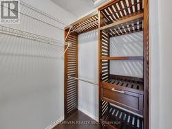 Walk-in closet - 