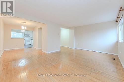 5479 Schueller Crescent, Burlington, ON - Indoor Photo Showing Other Room