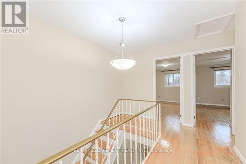 5479 Schueller Crescent, Burlington, ON - Indoor Photo Showing Other Room