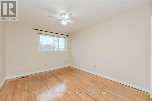 5479 Schueller Crescent, Burlington, ON - Indoor Photo Showing Other Room