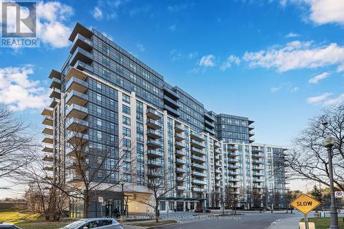 215 - 1135 ROYAL YORK ROAD  Toronto, ON M9A 0C3