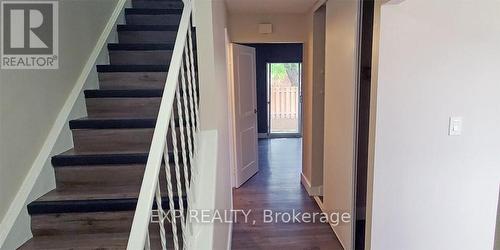 24 - 33 BERKLEY DRIVE , St. Catharines (Carlton/Bunting), Ontario L2M 6T8 2