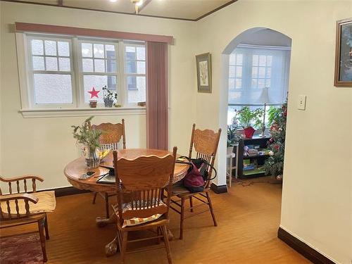 811 Sherburn St, Winnipeg, MB 