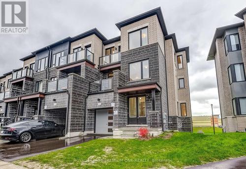 117 TENNANT CIRCLE  Vaughan, ON L4H 5L5