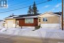 1020 9Th Avenue E, Regina, SK  - Outdoor 