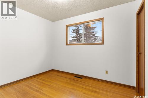 1020 9Th Avenue E, Regina, SK - Indoor Photo Showing Other Room