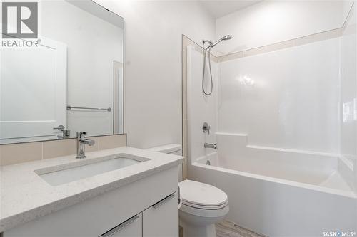 201 3581 Evans Court, Regina, SK - Indoor Photo Showing Bathroom