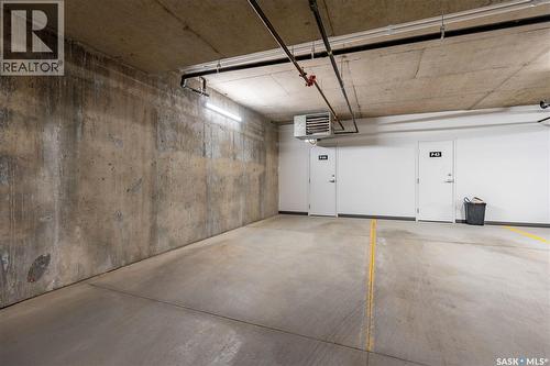 201 3581 Evans Court, Regina, SK - Indoor Photo Showing Garage