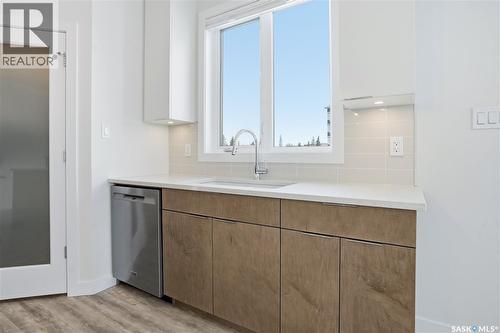 201 3581 Evans Court, Regina, SK - Indoor Photo Showing Kitchen