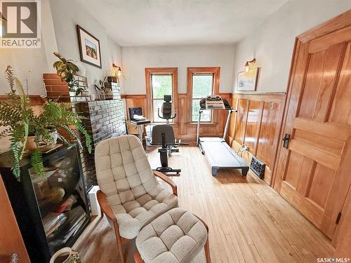 735 Sidney Street E, Swift Current, SK - Indoor