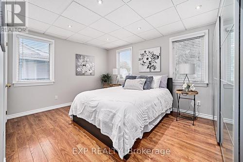 17 Eastwood Avenue N, Oshawa (Samac), ON - Indoor Photo Showing Bedroom