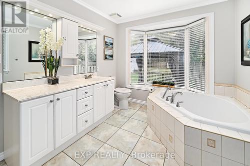 17 Eastwood Avenue N, Oshawa (Samac), ON - Indoor Photo Showing Bathroom