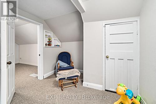 17 Eastwood Avenue N, Oshawa (Samac), ON - Indoor Photo Showing Other Room