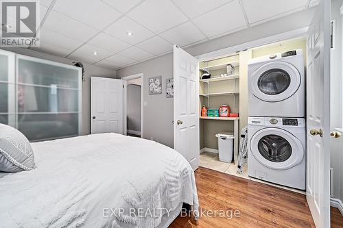 17 Eastwood Avenue N, Oshawa (Samac), ON - Indoor Photo Showing Laundry Room