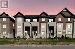 34 ALAN WILLIAMS TRL TRAIL  Uxbridge, ON L9P 0R6