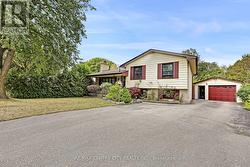 MAIN FLOOR - 108 CECILIA PLACE  London East (East C), ON N5Y 4A4