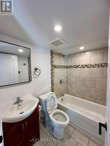 2101 Arch Street, Ottawa, ON - Indoor Photo Showing Bathroom
